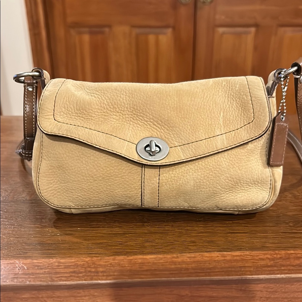 Vintage Coach Nubuc Leather Tan Crossbody Bag F10896